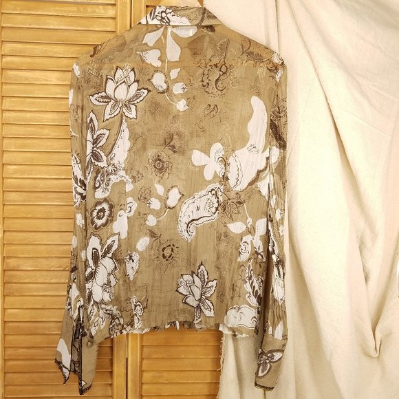 Kaelyn-Max Sheer button down - Picture 8 of 13